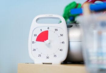 En Time Timer som visar att det är 15 minuter kvar